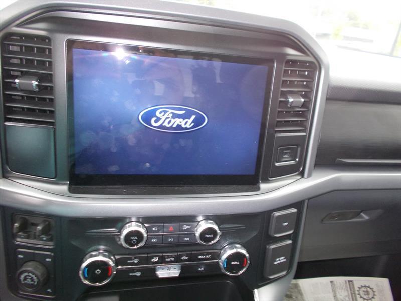 Ford F-150 XLT SuperCrew 4WD 2025