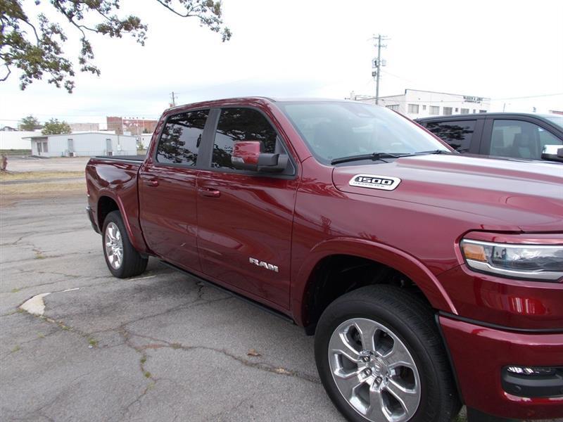 RAM 1500 Big Horn Crew Cab SWB 4WD 2026