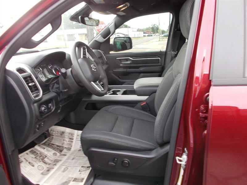 RAM 1500 Big Horn Crew Cab SWB 4WD 2026