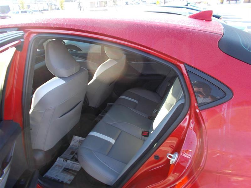 Toyota Camry Hybrid XLE 2026