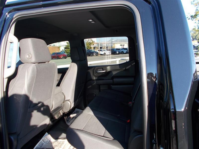 Chevrolet Silverado 1500 Trail Boss Custom Crew Cab 4WD 2026
