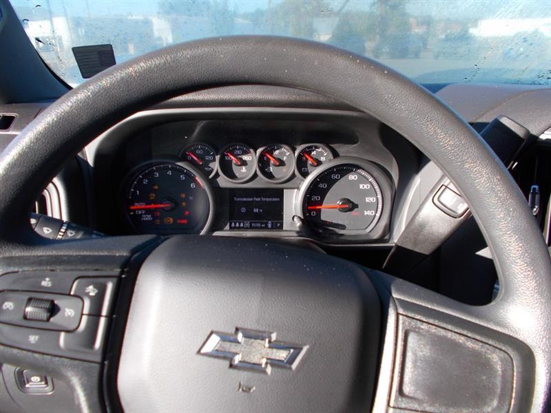 Chevrolet Silverado 1500 Trail Boss Custom Crew Cab 4WD 2026