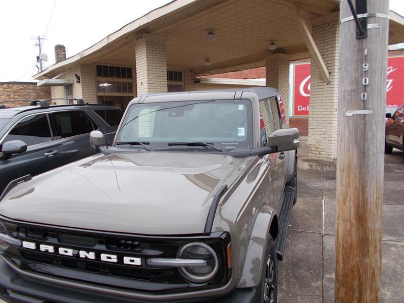 Ford Bronco Outer Banks 4-Door 2025