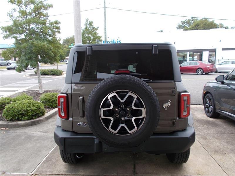 Ford Bronco Outer Banks 4-Door 2025