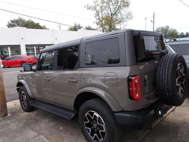 Ford Bronco Outer Banks 4-Door 2025