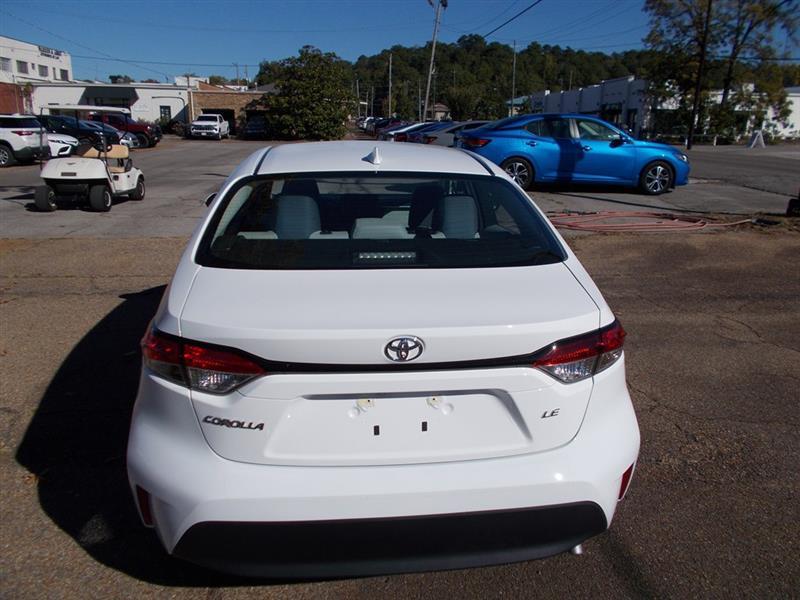Toyota Corolla LE 2025