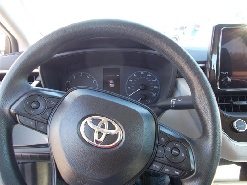 Toyota Corolla LE 2025
