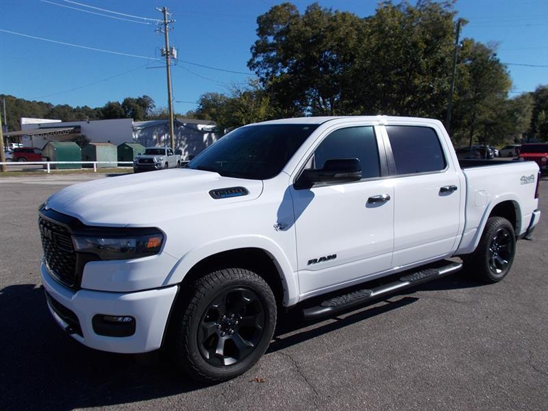 RAM 1500 Big Horn Crew Cab SWB 4WD 2026