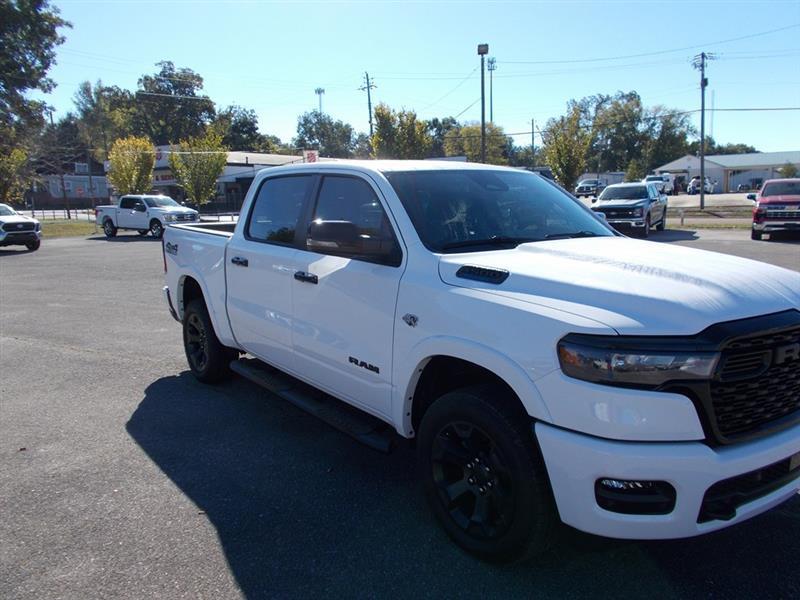 RAM 1500 Big Horn Crew Cab SWB 4WD 2026