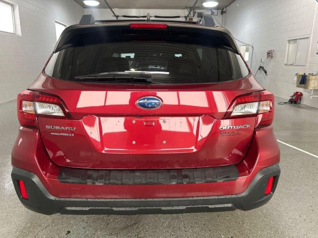 Subaru Outback  2018