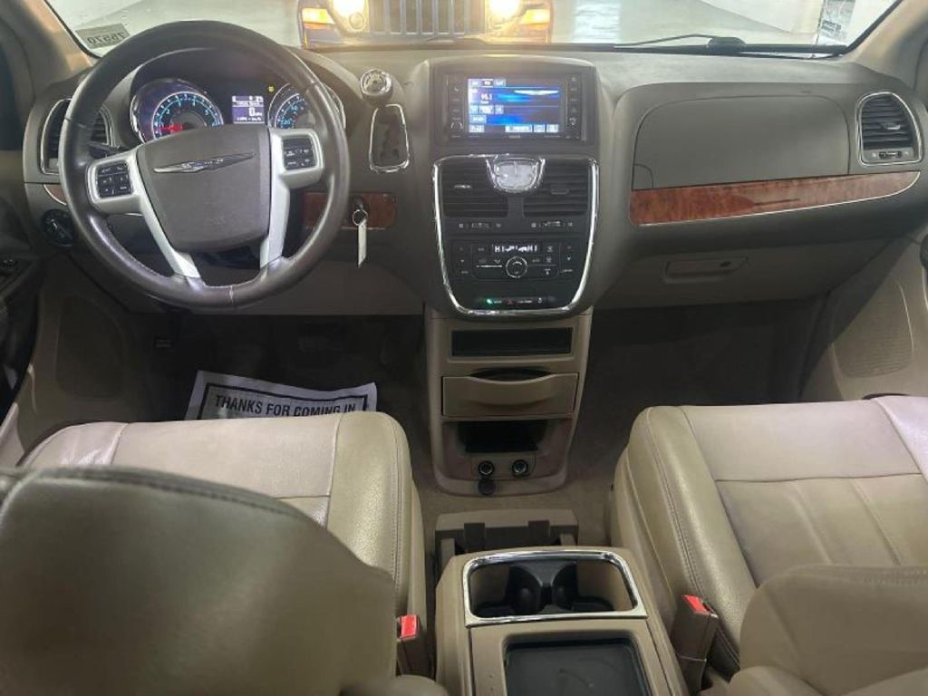 Chrysler Town & Country  2014