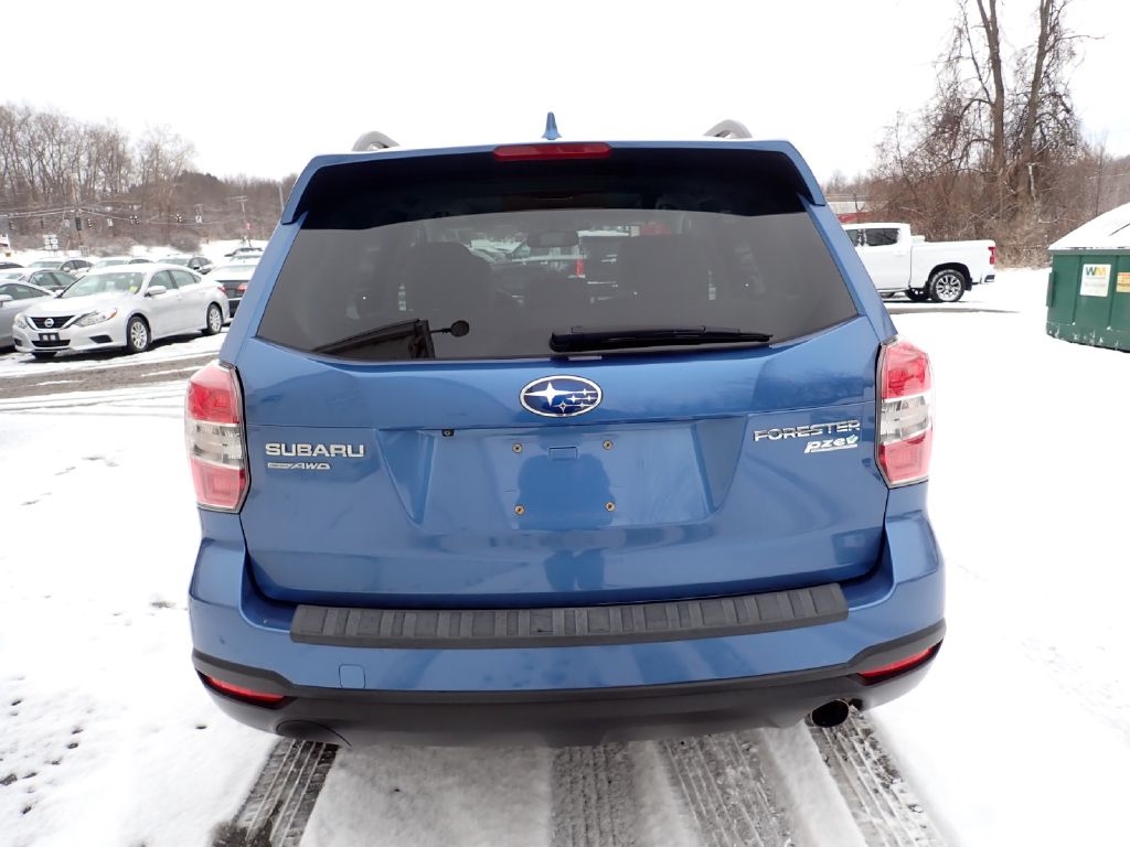 Subaru Forester  2016
