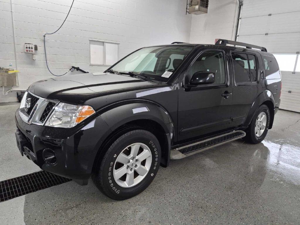 Nissan Pathfinder  2012