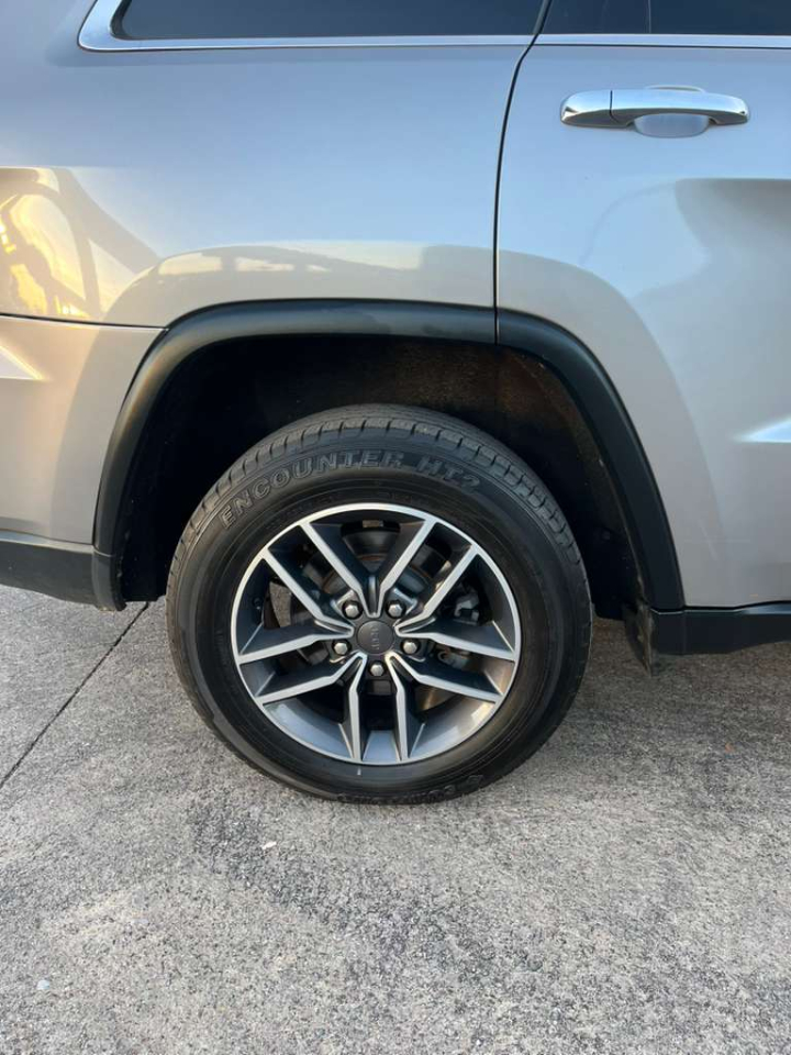 Jeep Grand Cherokee Limited 2WD 2019