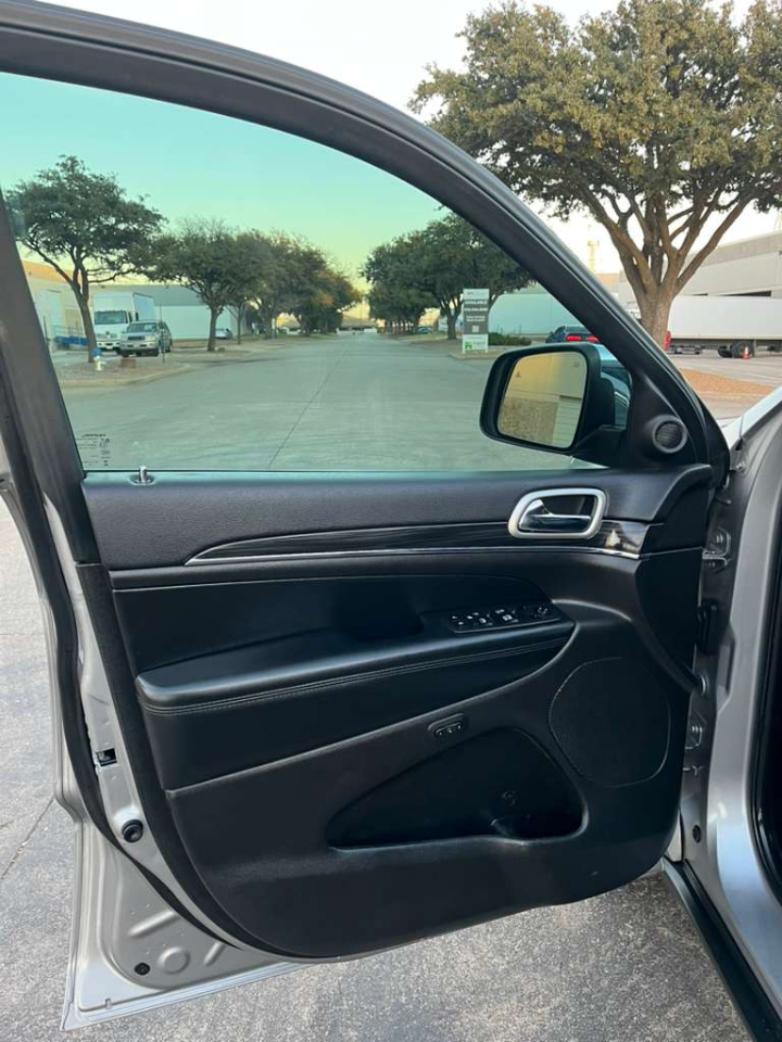 Jeep Grand Cherokee Limited 2WD 2019