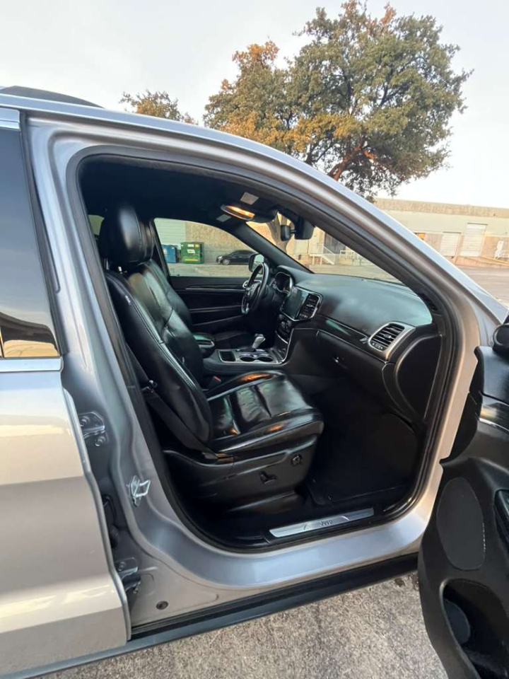 Jeep Grand Cherokee Limited 2WD 2019