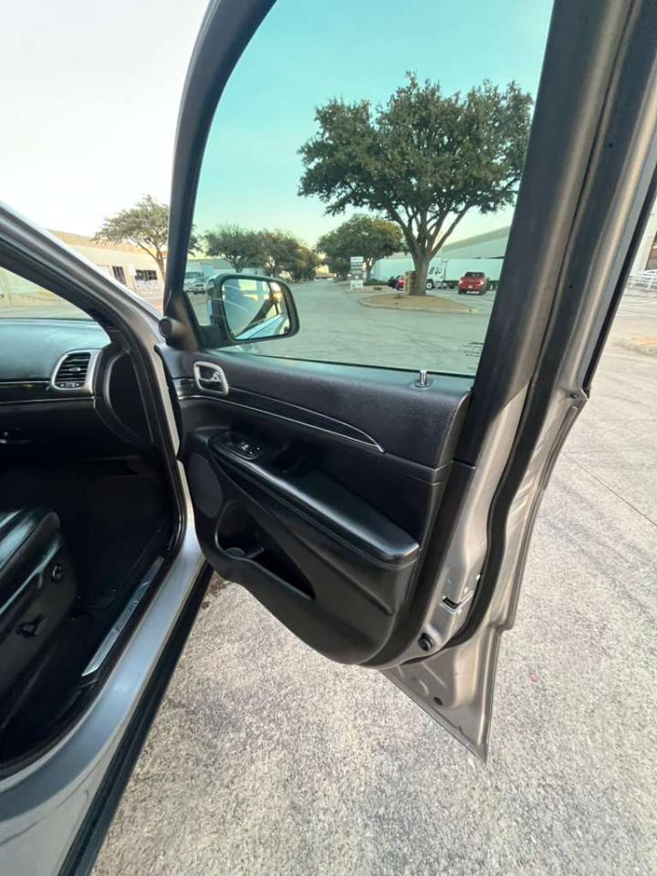 Jeep Grand Cherokee Limited 2WD 2019