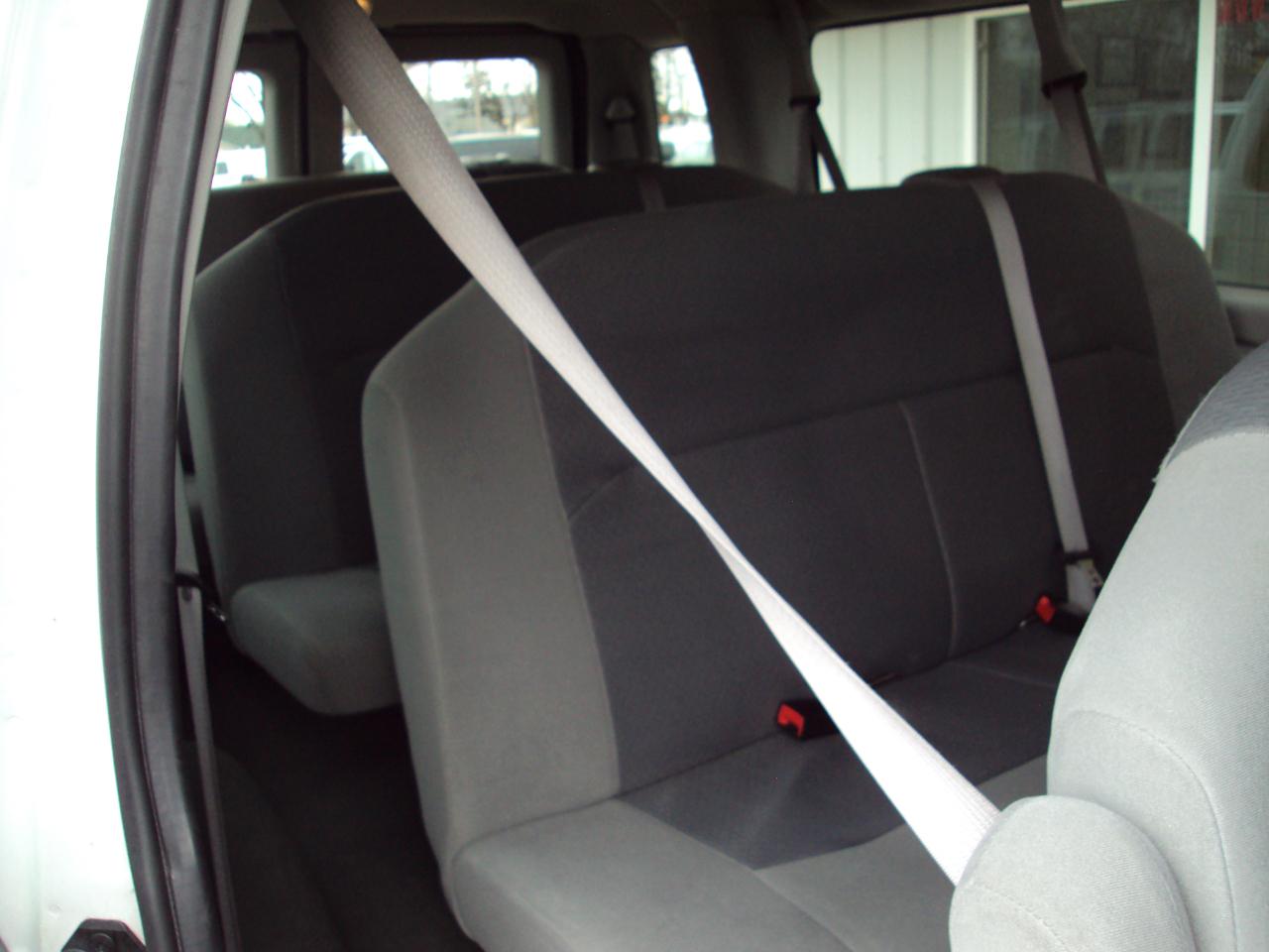 Ford Econoline Wagon  2008