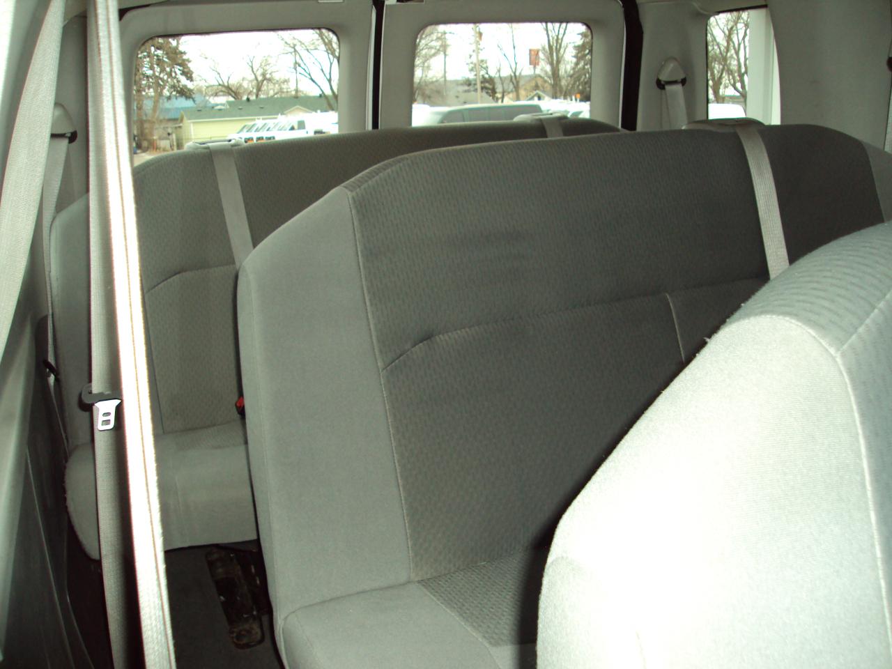 Ford Econoline Wagon  2008