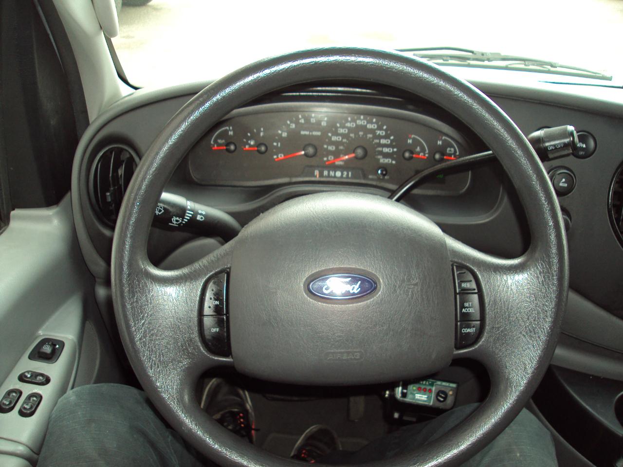 Ford Econoline Wagon  2008