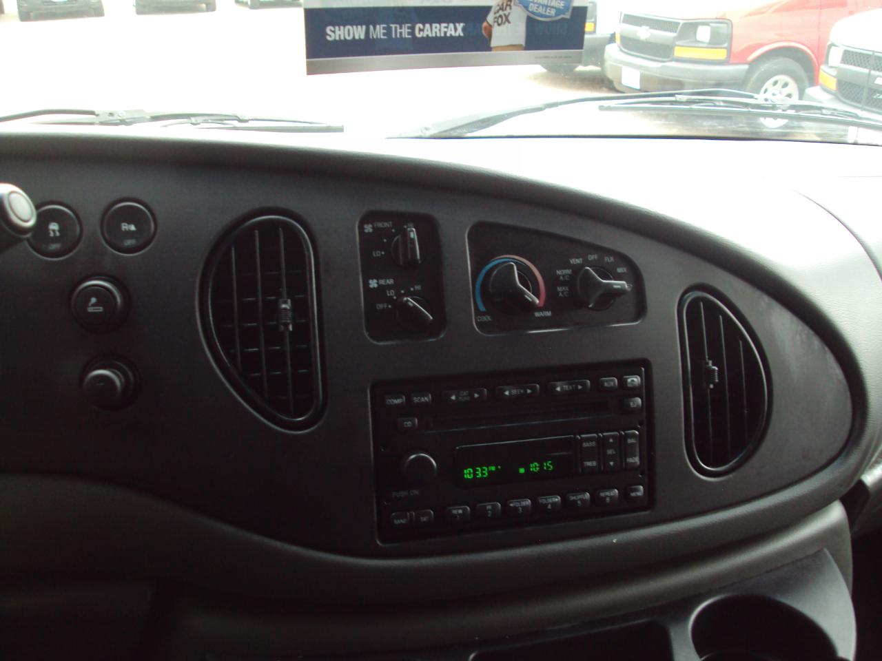 Ford Econoline Wagon  2008