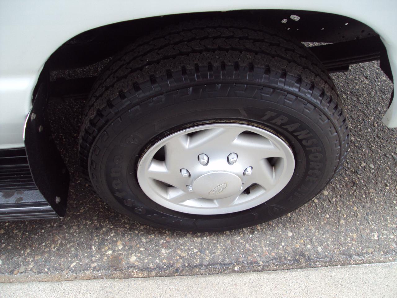 Ford Econoline Wagon  2008