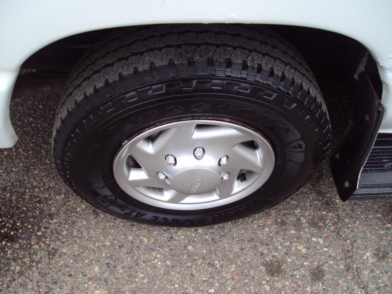 Ford Econoline Wagon  2008