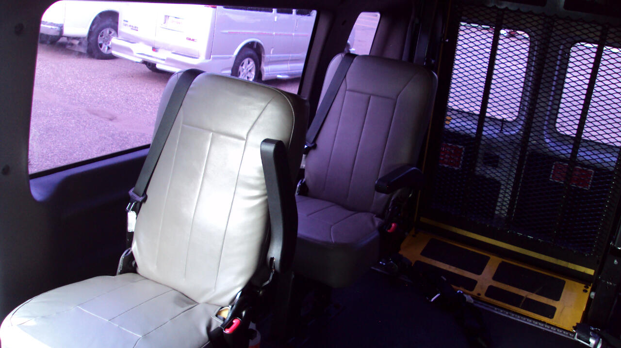 2014 Ford E-250 photo 4