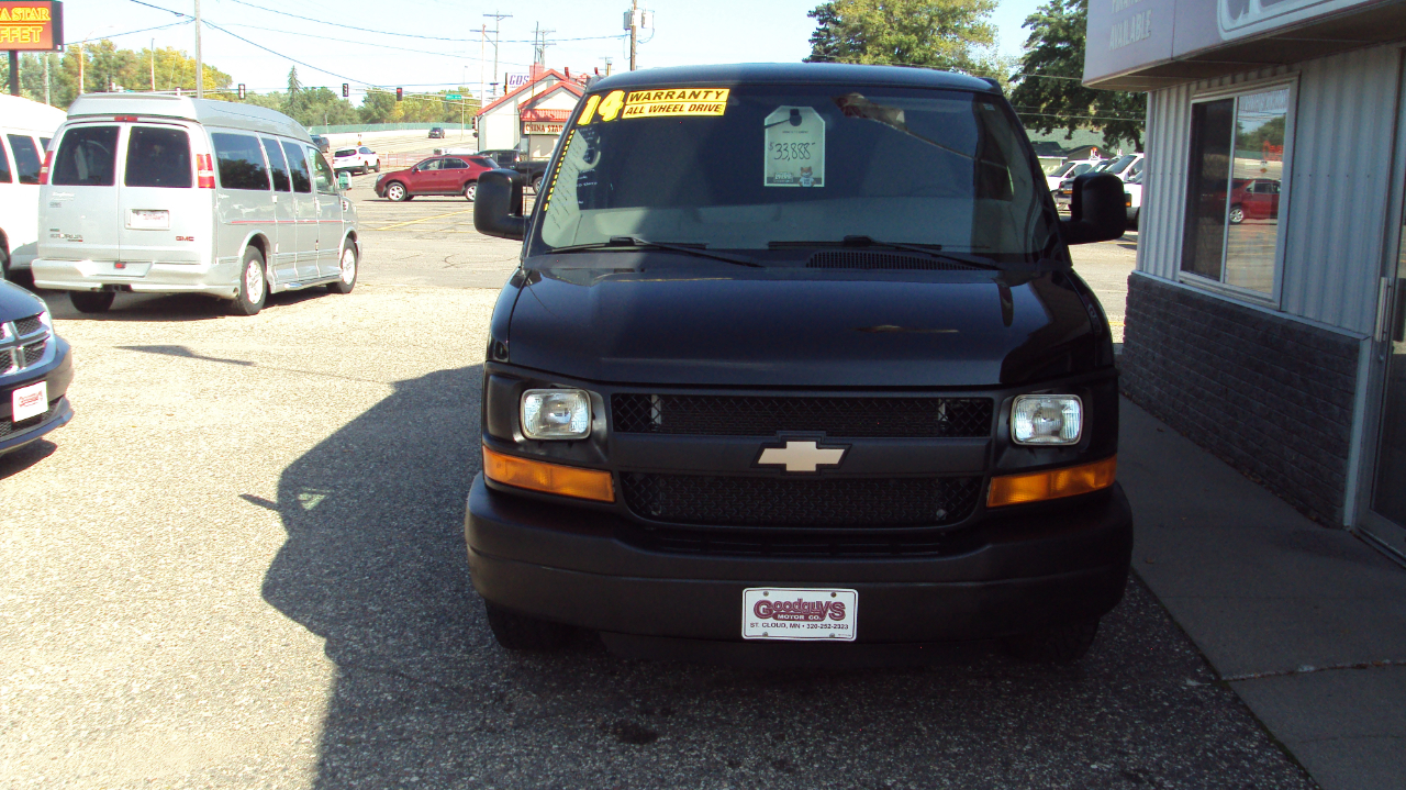 2014 Chevrolet Express Cargo Van 1500 photo 3