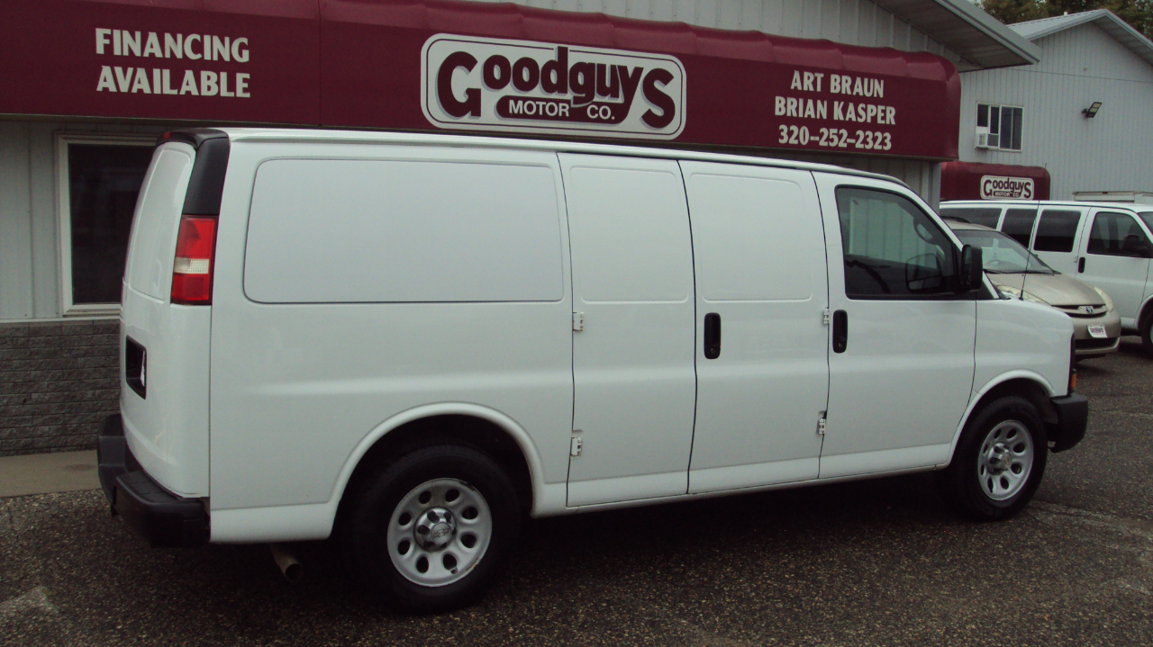 2014 Chevrolet Express Cargo Van 1500 photo 9