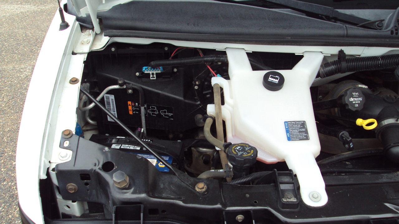 2014 Chevrolet Express Cargo Van 1500 photo 23