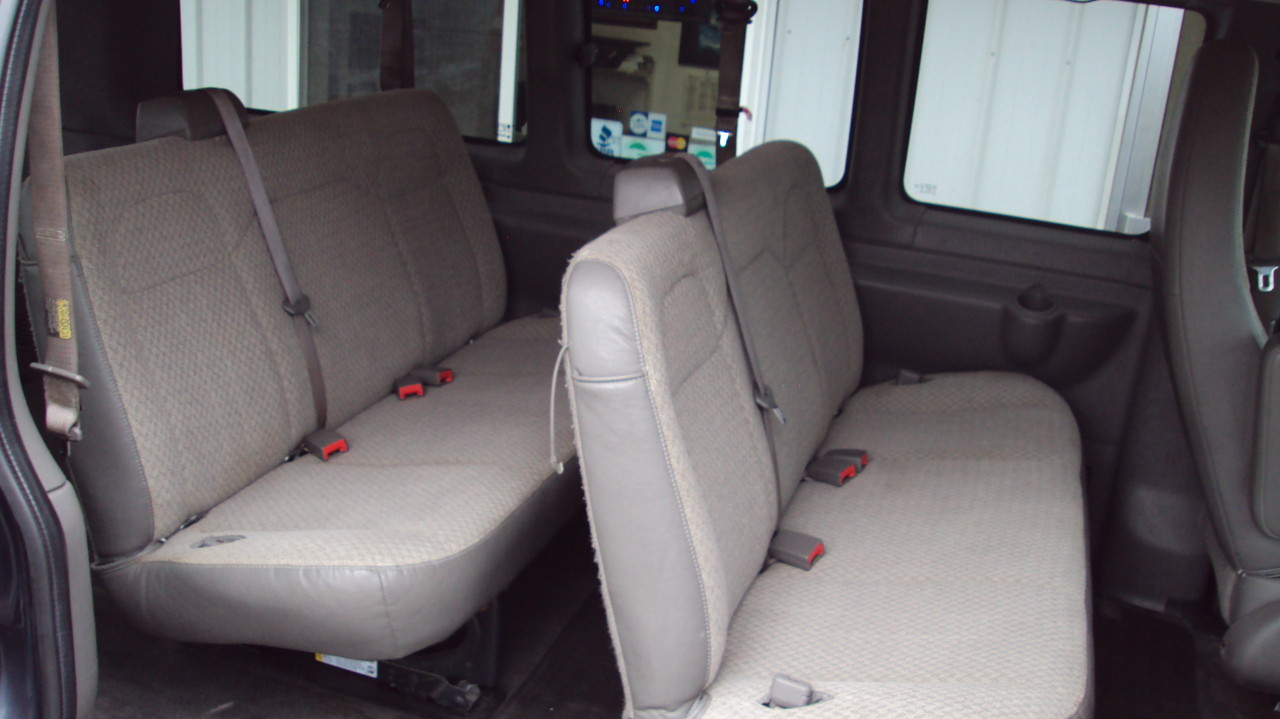 GMC Savana Passenger AWD 1500 135" 1LT 2012 GMC Savana Passenger AWD 1500 135" 1LT 2012
