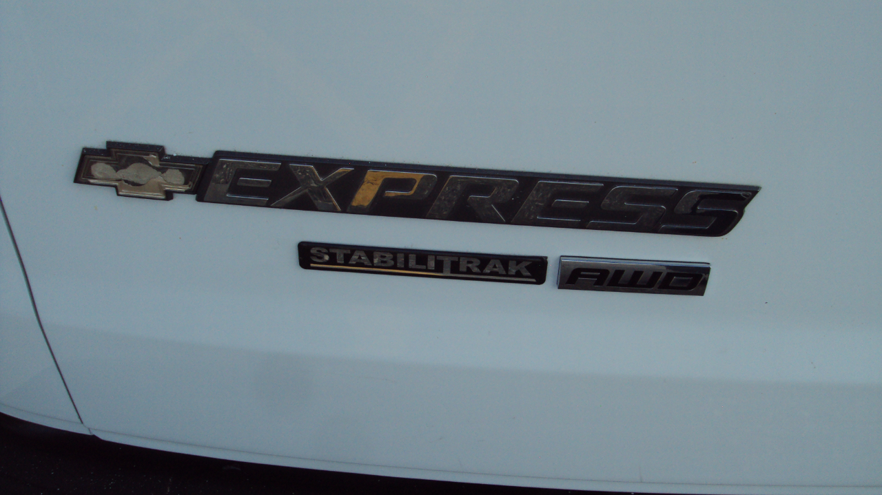 Chevrolet Express Cargo Van AWD 1500 135" 2013 Chevrolet Express Cargo Van AWD 1500 135" 2013