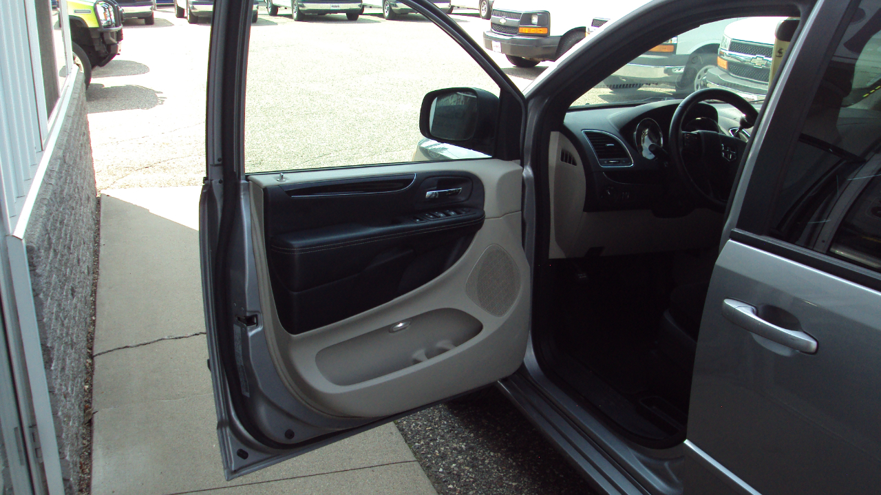 Dodge Grand Caravan 4dr Wgn SE Plus 2016 Dodge Grand Caravan 4dr Wgn SE Plus 2016