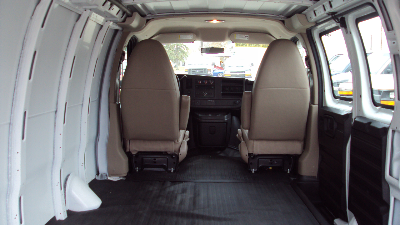 GMC Savana Cargo Van AWD 1500 135" 2012 GMC Savana Cargo Van AWD 1500 135" 2012