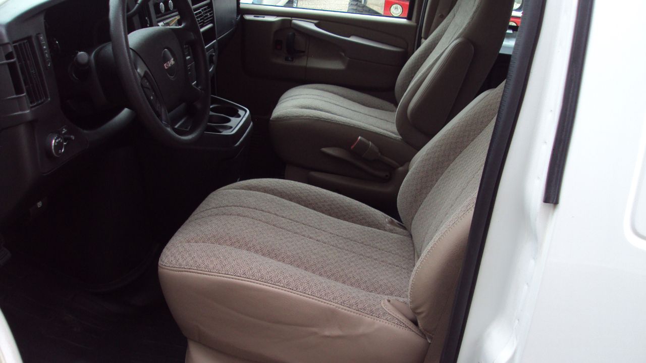 GMC Savana Cargo Van AWD 1500 135" 2012 GMC Savana Cargo Van AWD 1500 135" 2012