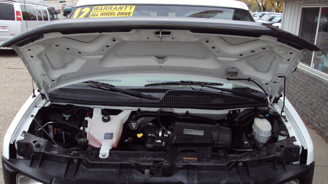 GMC Savana Cargo Van AWD 1500 135" 2012 GMC Savana Cargo Van AWD 1500 135" 2012