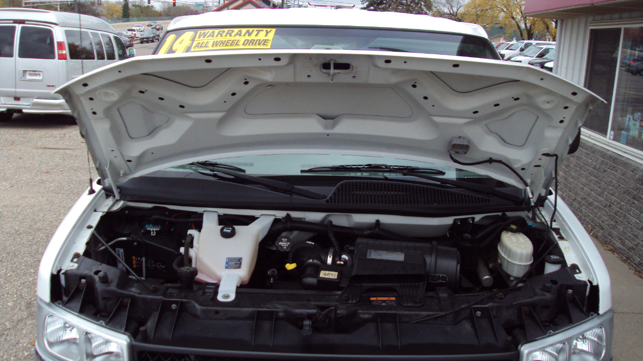 Chevrolet Express Passenger AWD 1500 135" LT 2014 Chevrolet Express Passenger AWD 1500 135" LT 2014