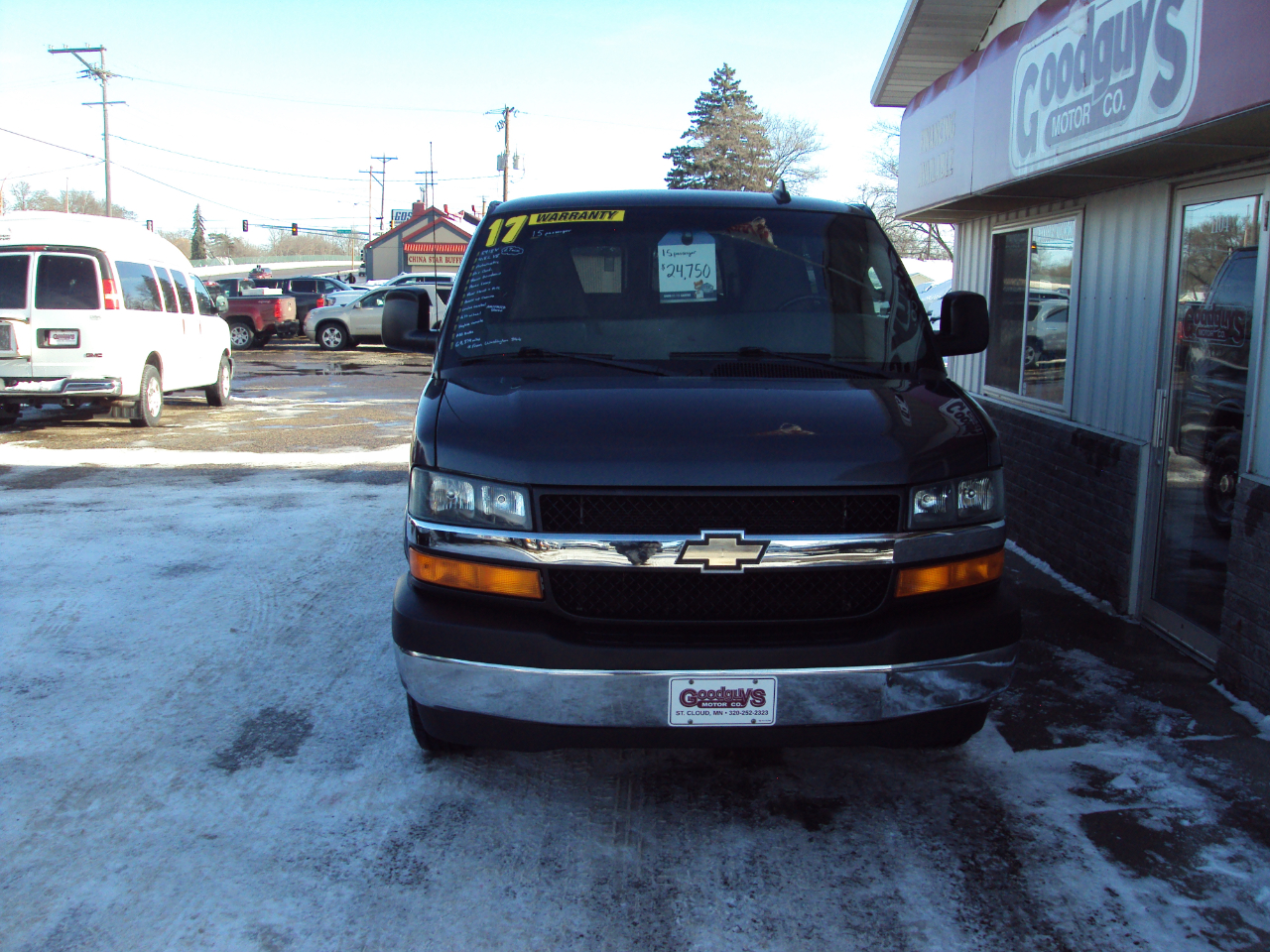 Chevrolet Express Passenger  2017
