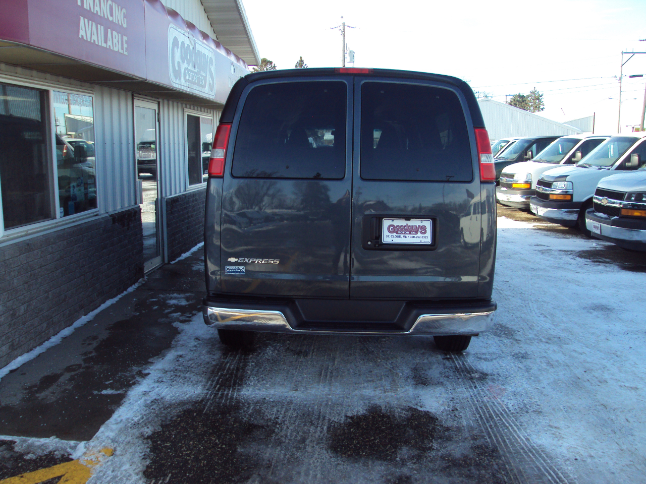 Chevrolet Express Passenger  2017