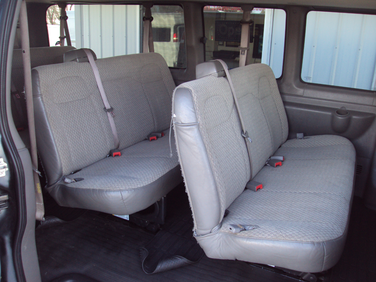 Chevrolet Express Passenger  2017