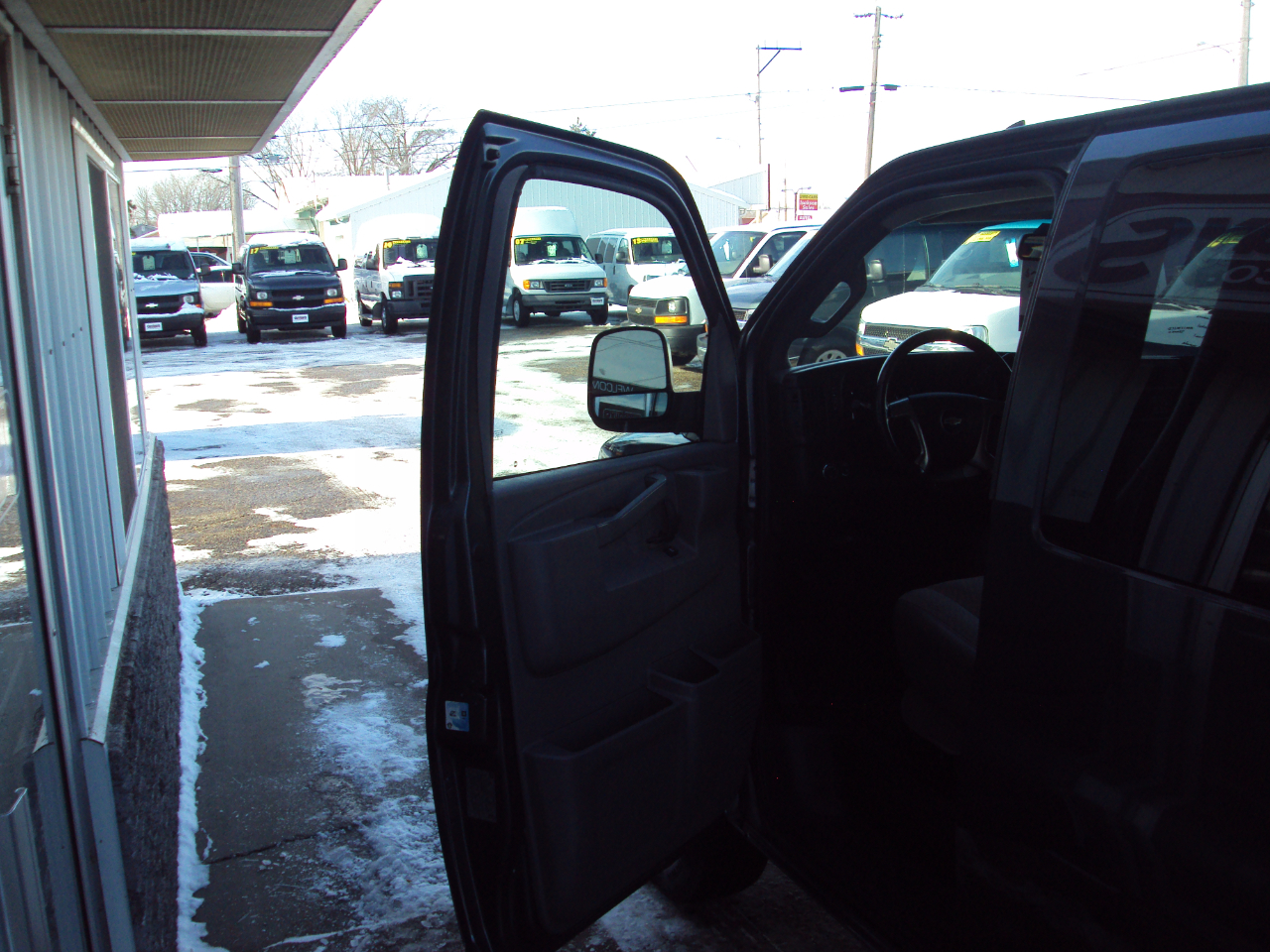 Chevrolet Express Passenger  2017