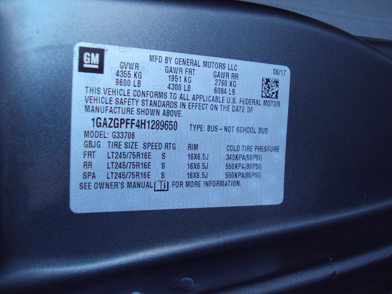 Chevrolet Express Passenger  2017