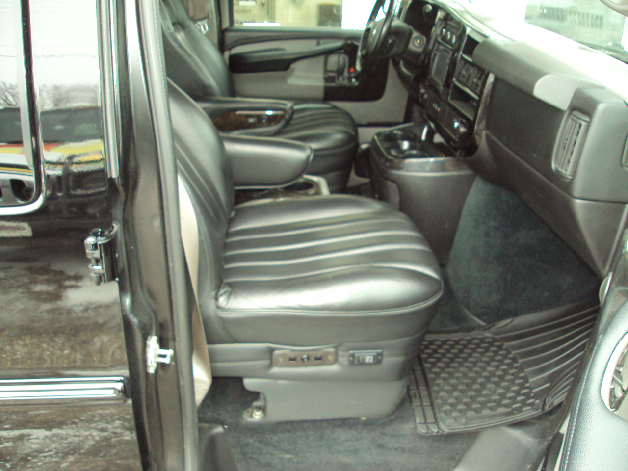 Chevrolet Express Van  2014