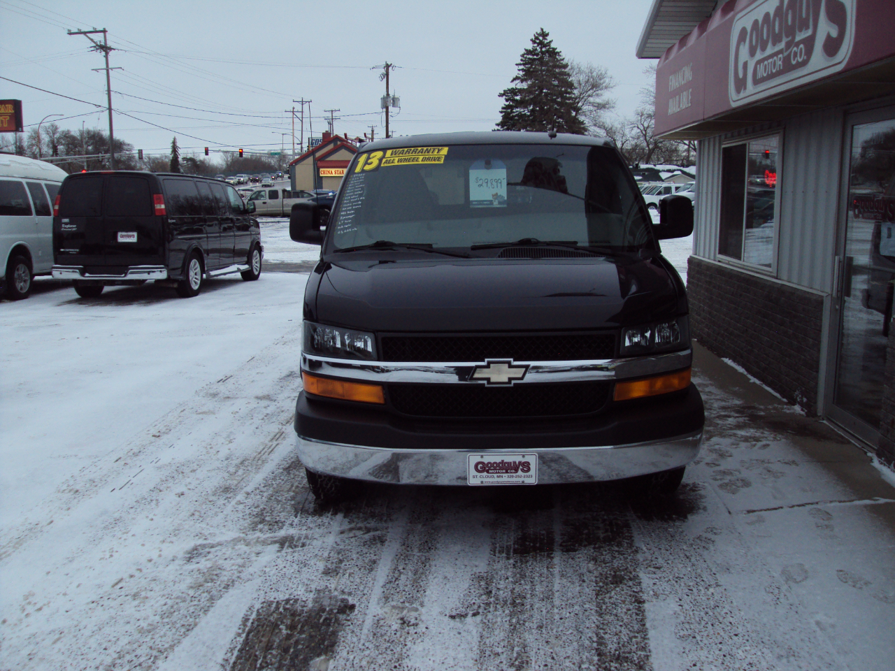 Chevrolet Express Passenger AWD 1500 135" LT 2013