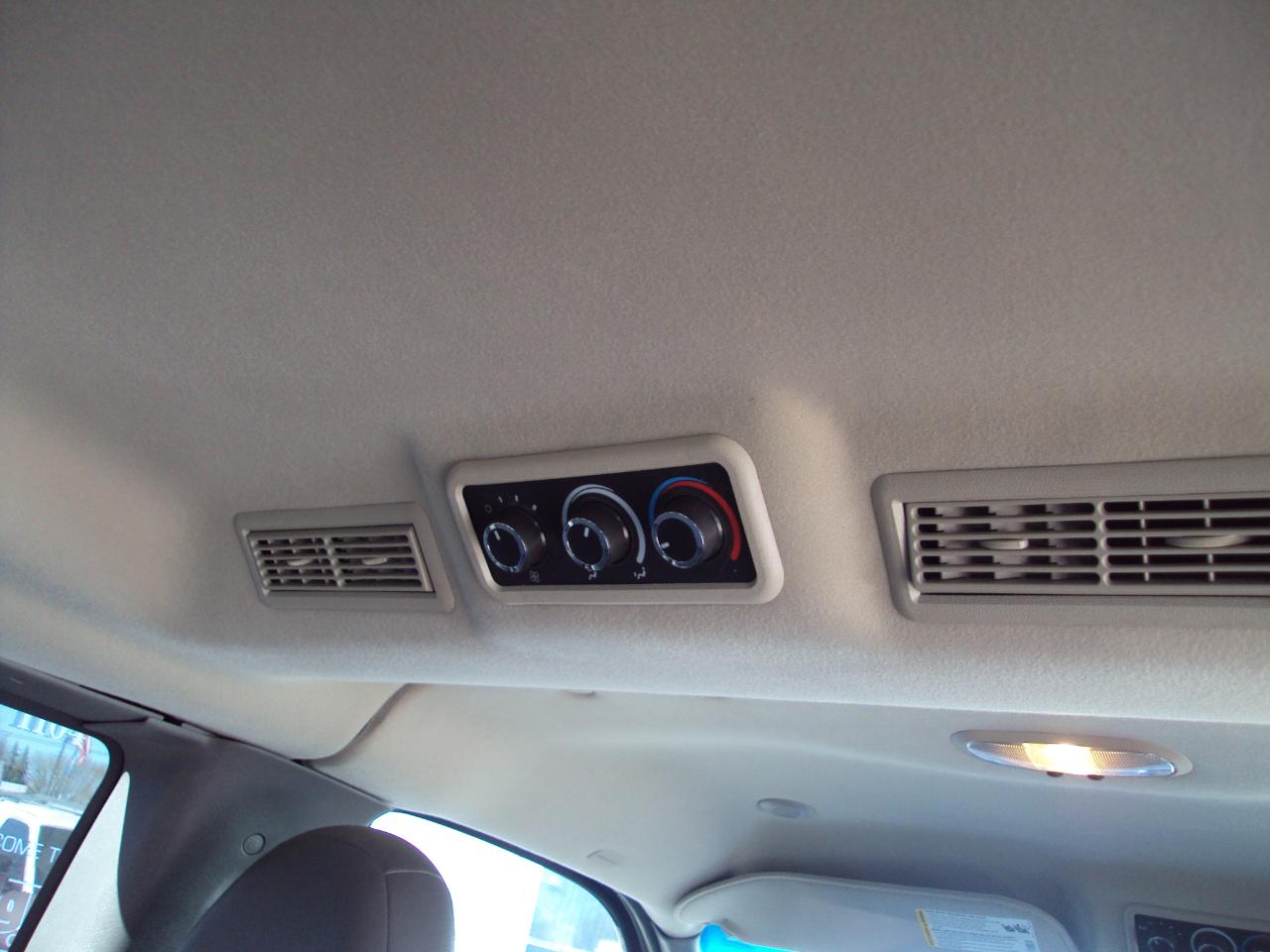 Chevrolet Express Passenger AWD 1500 135" LT 2013