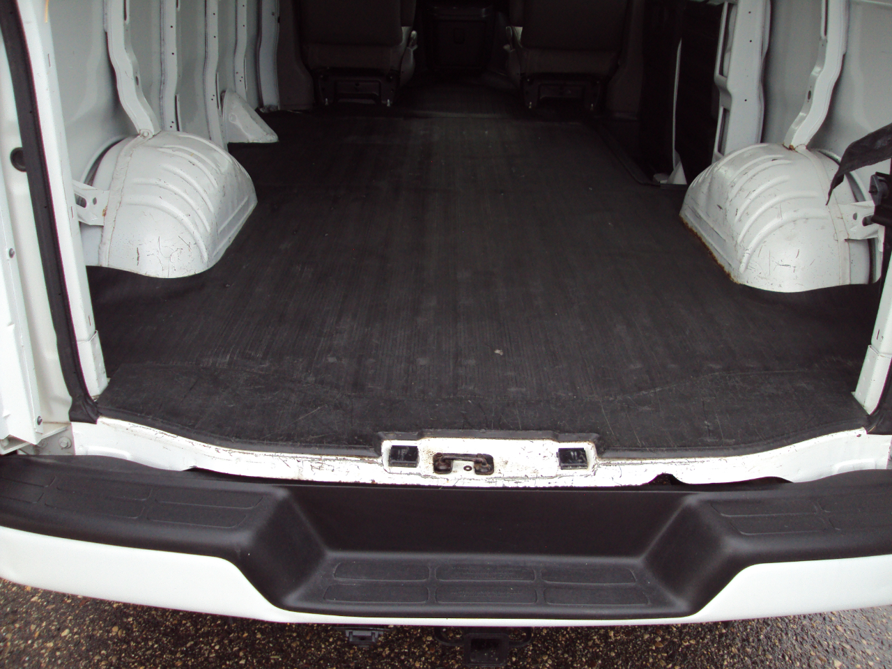 Chevrolet Express Cargo Van AWD 1500 135" 2013