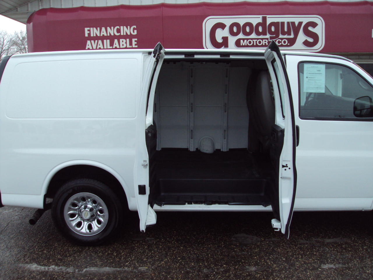 Chevrolet Express Cargo Van AWD 1500 135" 2013