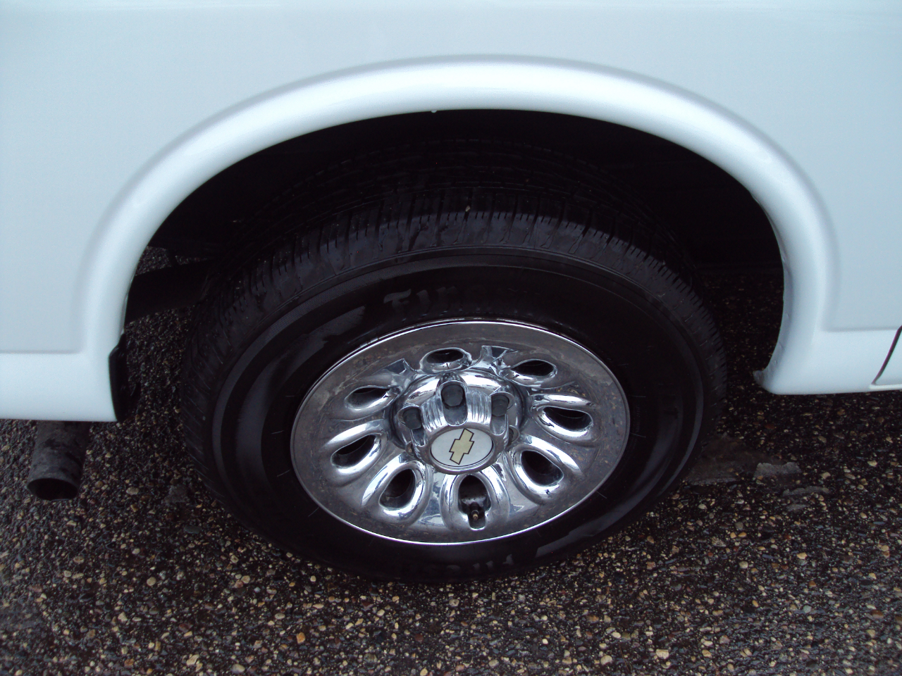 Chevrolet Express Cargo Van AWD 1500 135" 2013