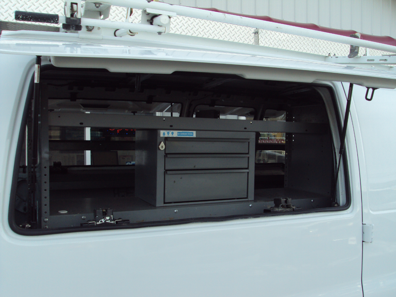 Chevrolet Express Cargo Van  2009